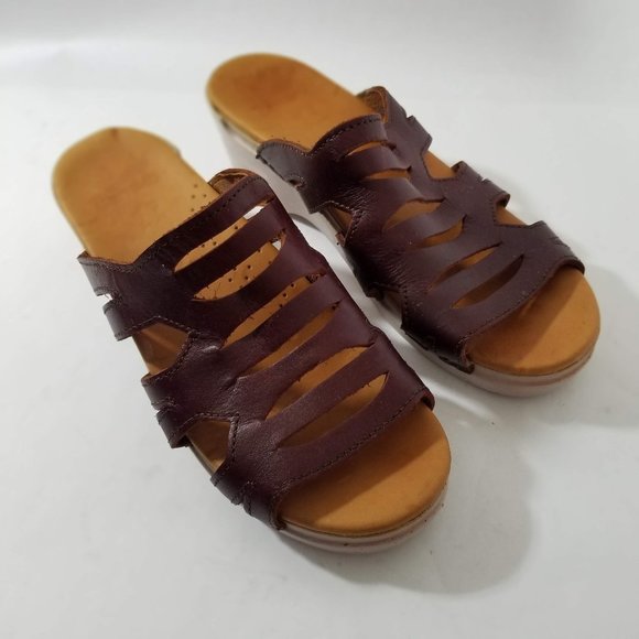 Dansko Shoes - Dansko Women's Burgundy Leather Open Back Cut out 2" Sandals Size 39/8